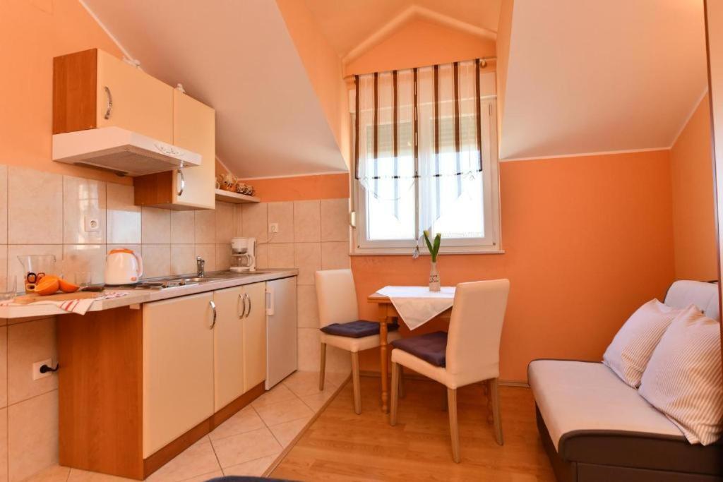 Apartments Vila Miranda Βόντιτσε Εξωτερικό φωτογραφία