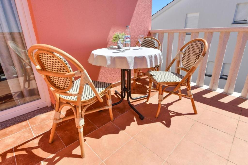 Apartments Vila Miranda Βόντιτσε Εξωτερικό φωτογραφία
