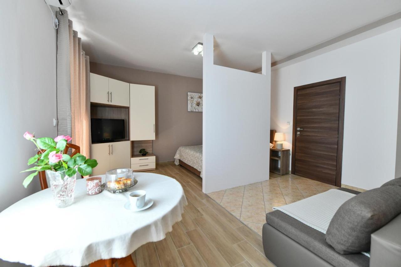 Apartments Vila Miranda Βόντιτσε Εξωτερικό φωτογραφία