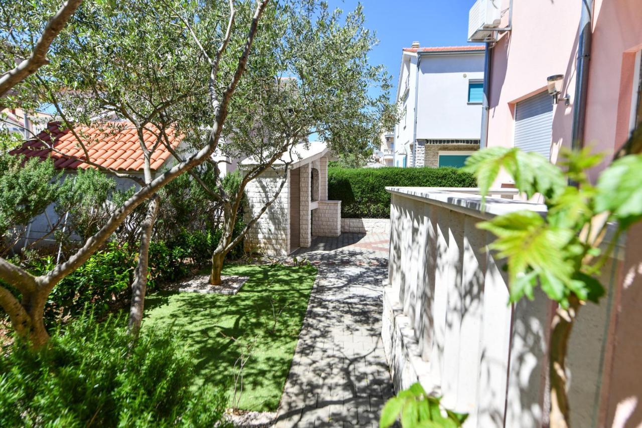 Apartments Vila Miranda Βόντιτσε Εξωτερικό φωτογραφία