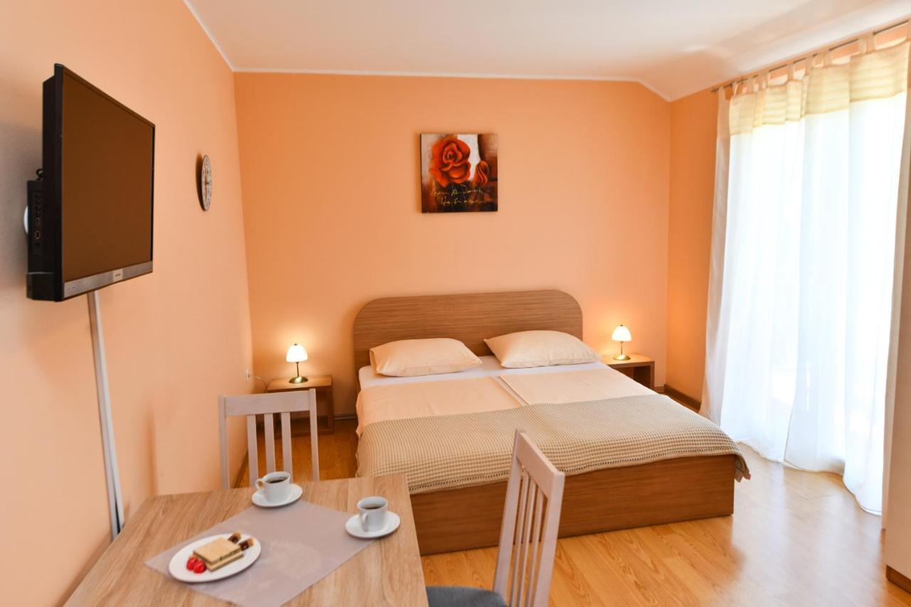 Apartments Vila Miranda Βόντιτσε Εξωτερικό φωτογραφία