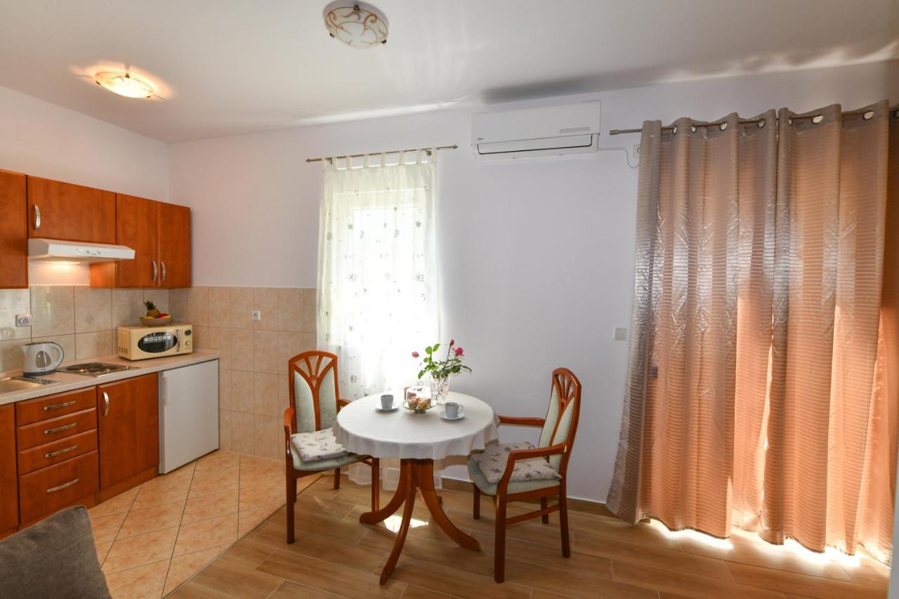 Apartments Vila Miranda Βόντιτσε Εξωτερικό φωτογραφία